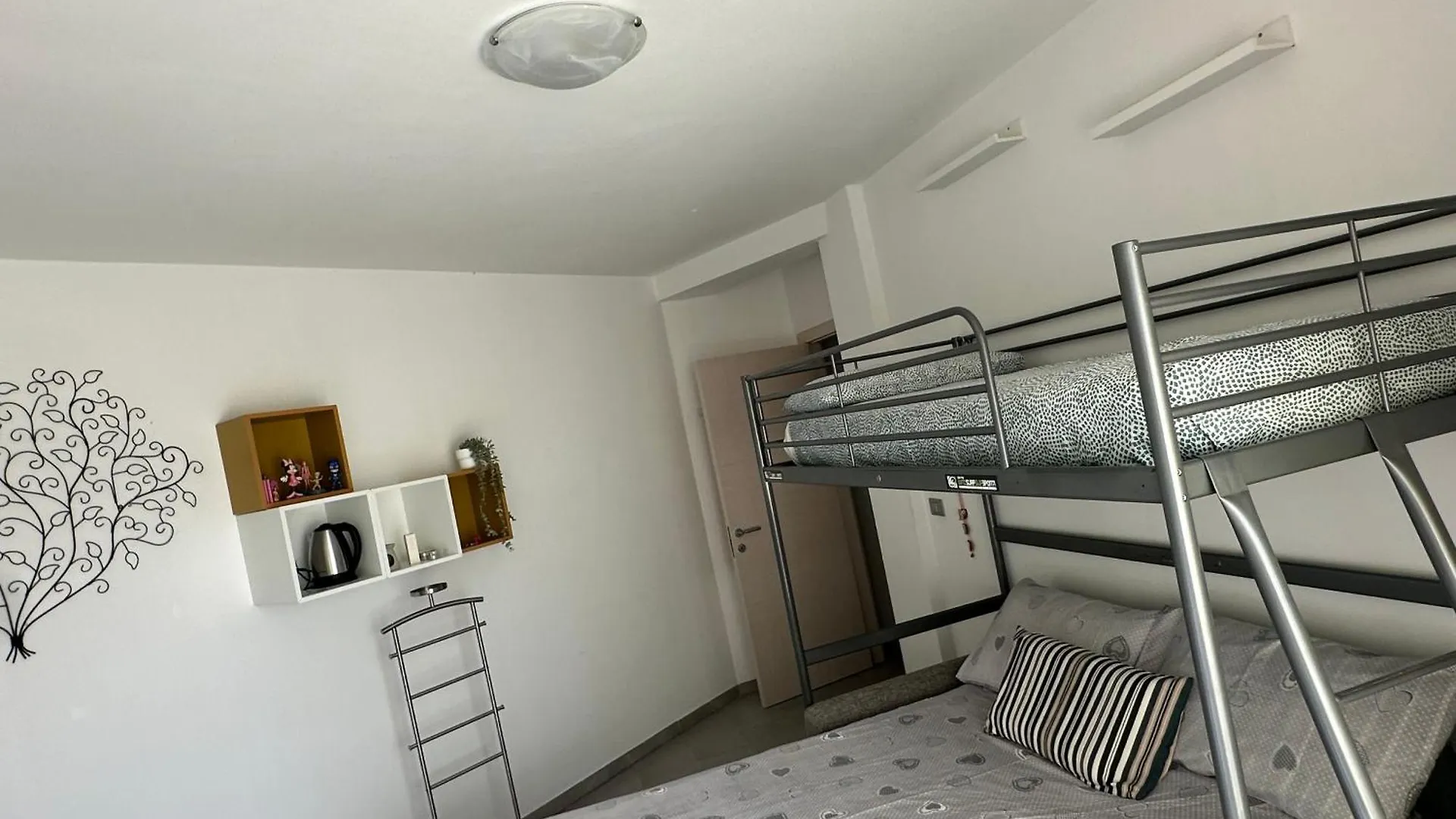 Hotel La Kasina Livorno 0*,  Italia